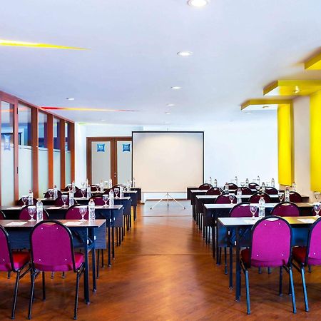 Ibis Budget Jakarta Menteng Екстер'єр фото