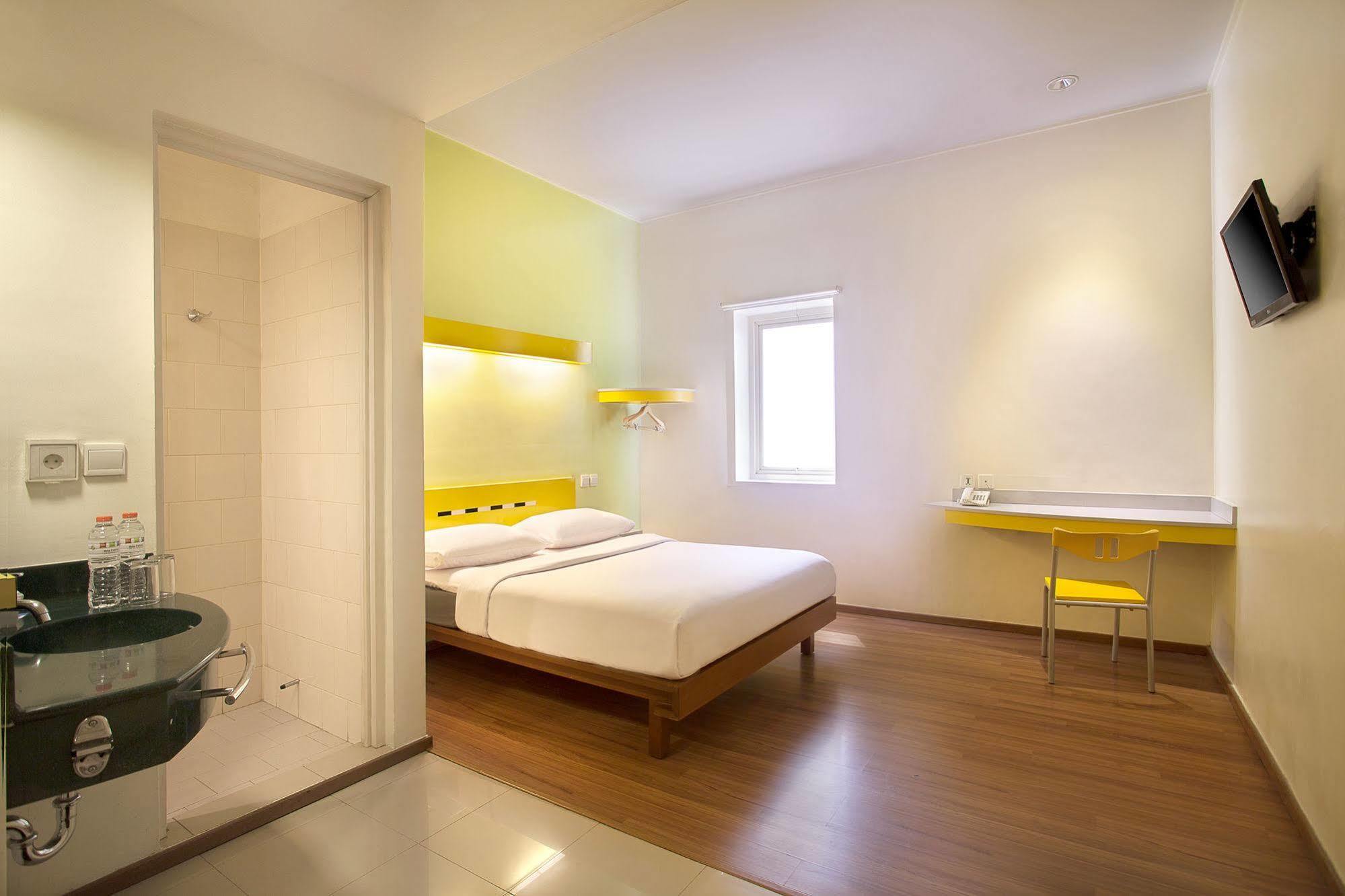 Ibis Budget Jakarta Menteng Екстер'єр фото