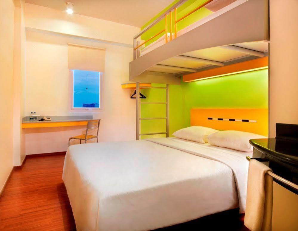Ibis Budget Jakarta Menteng Екстер'єр фото